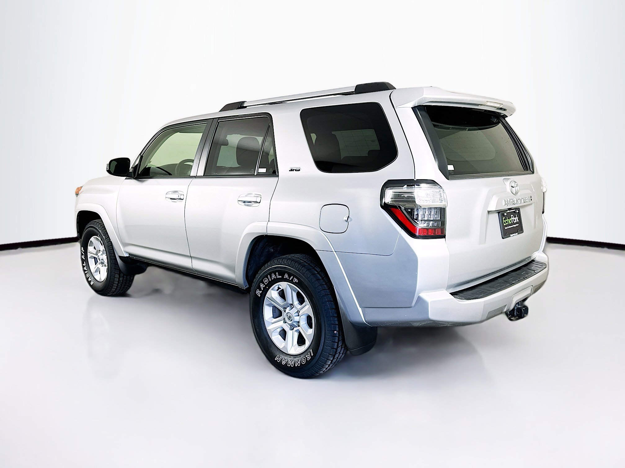 Used 2024 Toyota 4Runner SR5 AWD/4WD image 5
