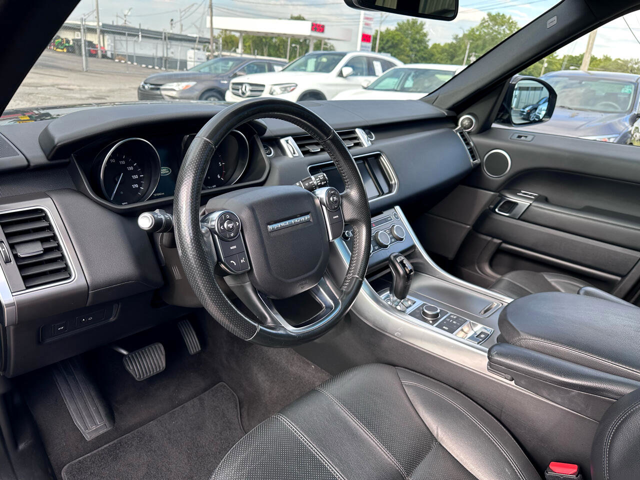 Used 2016 Land Rover Range Rover Sport SE image 14