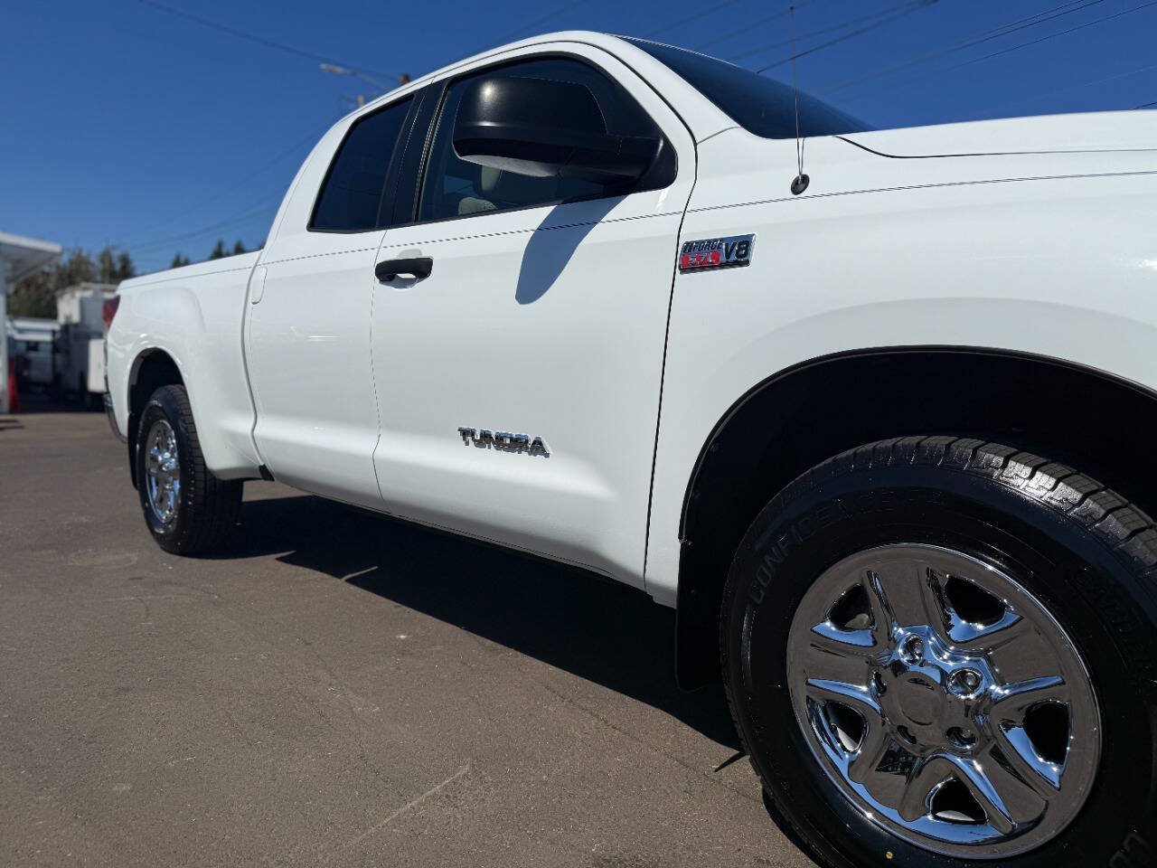 Used 2013 Toyota Tundra 4x4 Double Cab w/ Tow Pkg image 29