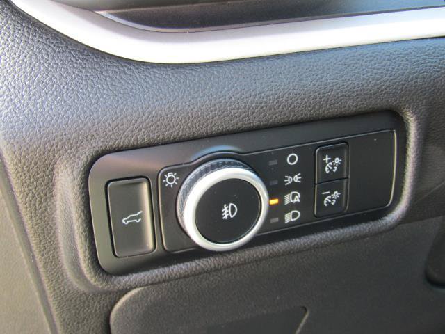 Used 2024 Ford Explorer XLT w/ Equipment Group 202A AWD/4WD image 19