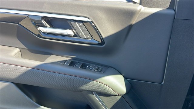New 2026 Chevrolet Suburban RST image 27