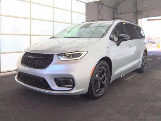Used 2024 Chrysler Pacifica Premium FWD image 6