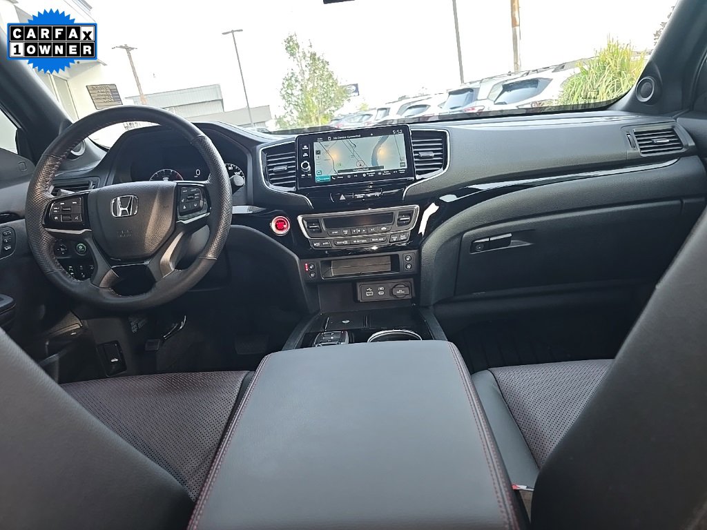 Used 2025 Honda Ridgeline Black Edition image 16