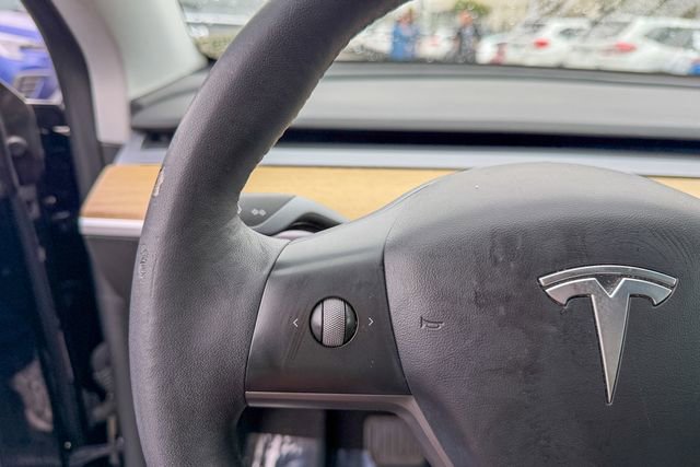 Used 2021 Tesla Model Y Long Range image 14