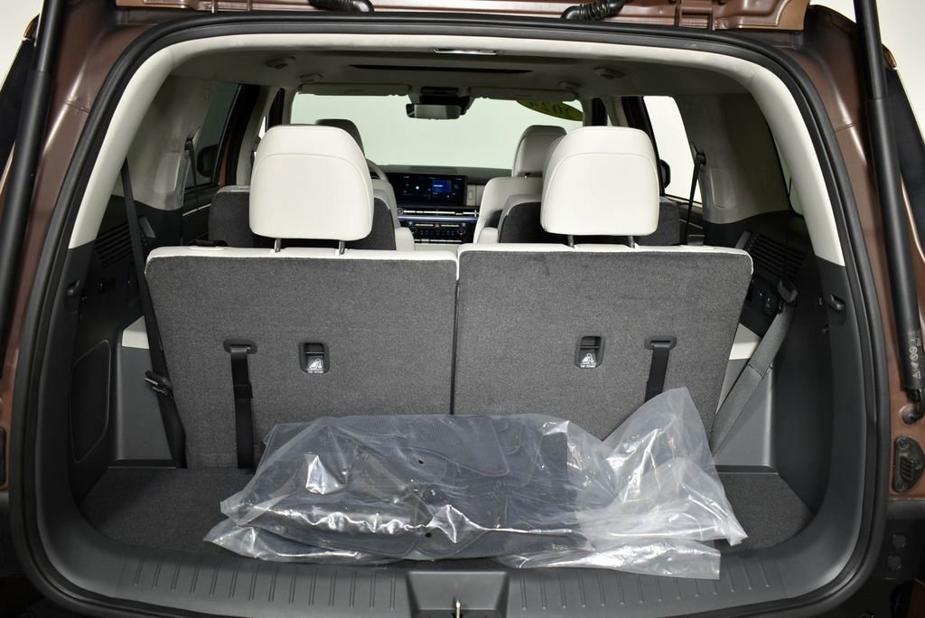 Used 2024 Hyundai Santa Fe Calligraphy image 30