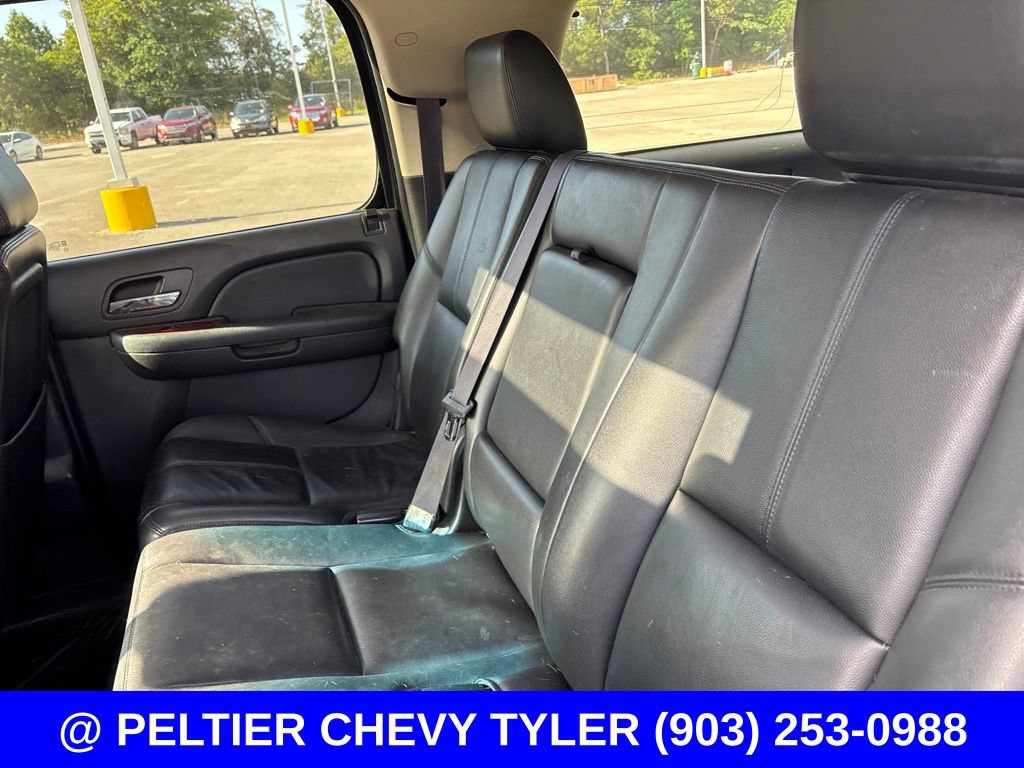 Used 2013 Chevrolet Suburban LT w/ Luxury Package AWD/4WD image 19