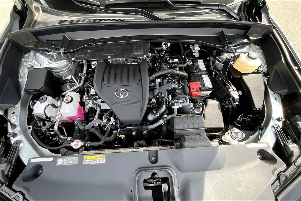 Used 2025 Toyota Grand Highlander FWD image 12