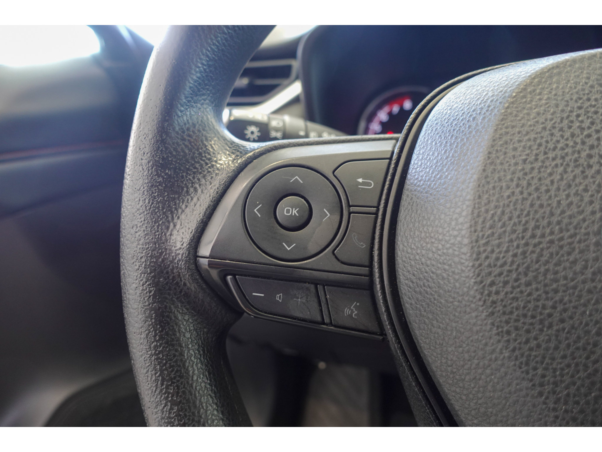 Used 2019 Toyota RAV4 Adventure AWD/4WD image 14