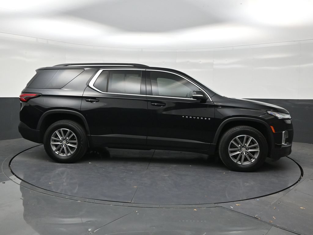 Used 2023 Chevrolet Traverse LT FWD image 6