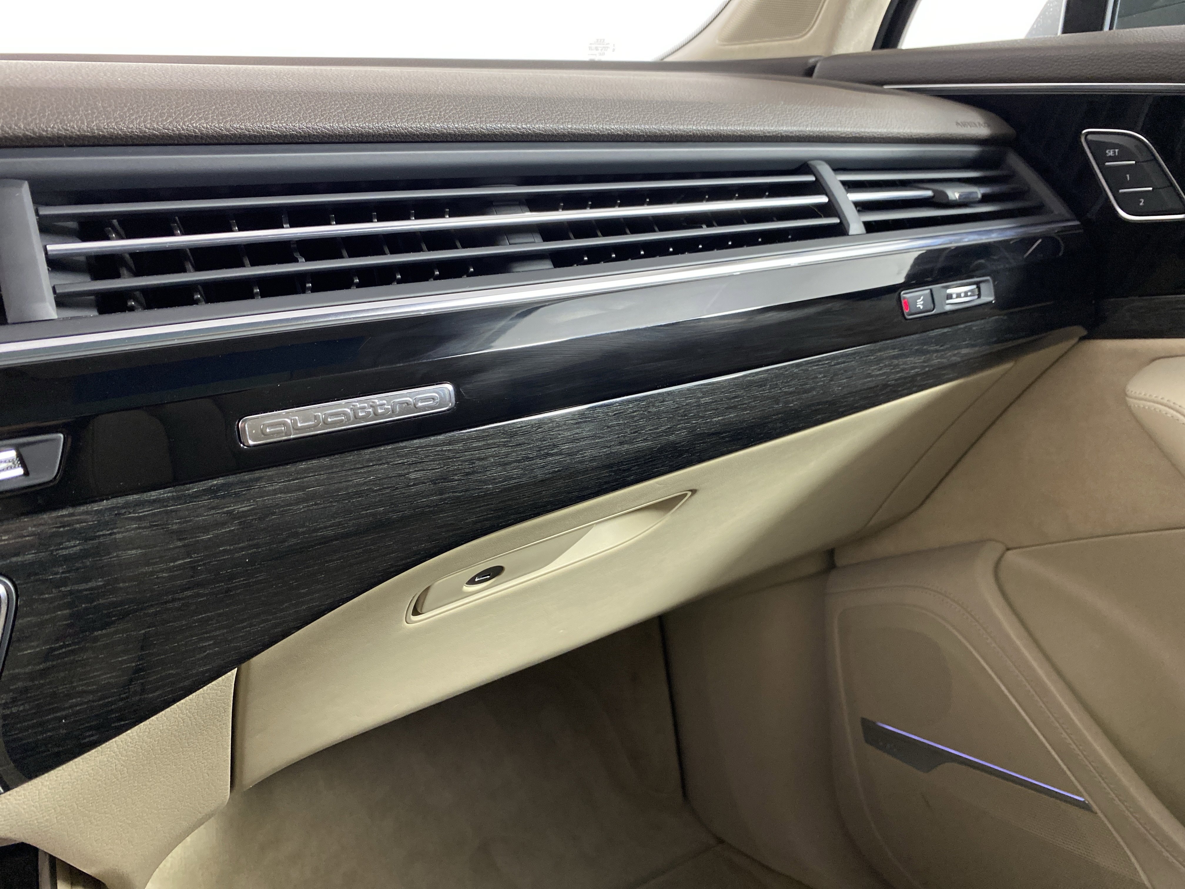 Used 2019 Audi Q7 3.0T Prestige image 42