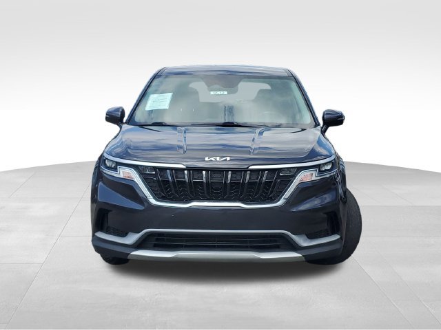 Used 2022 Kia Carnival LX FWD image 2