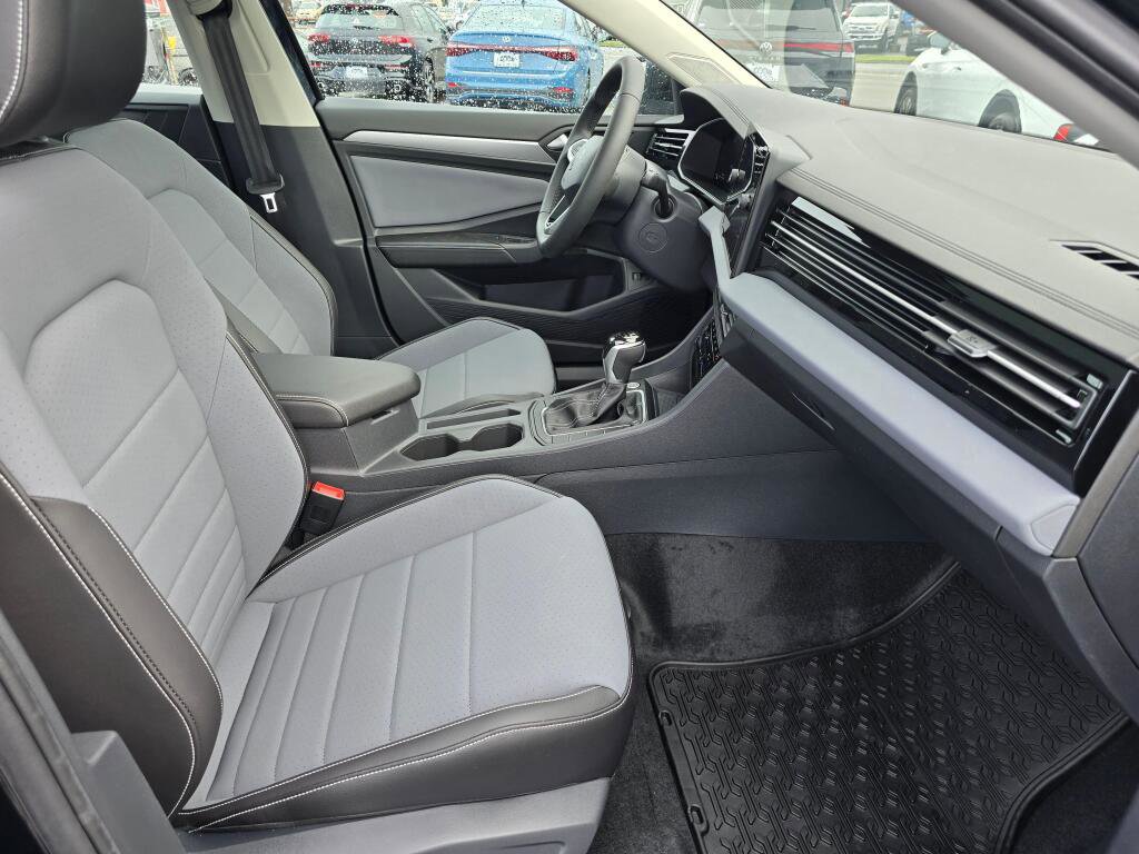 New 2026 Volkswagen Jetta SE image 43