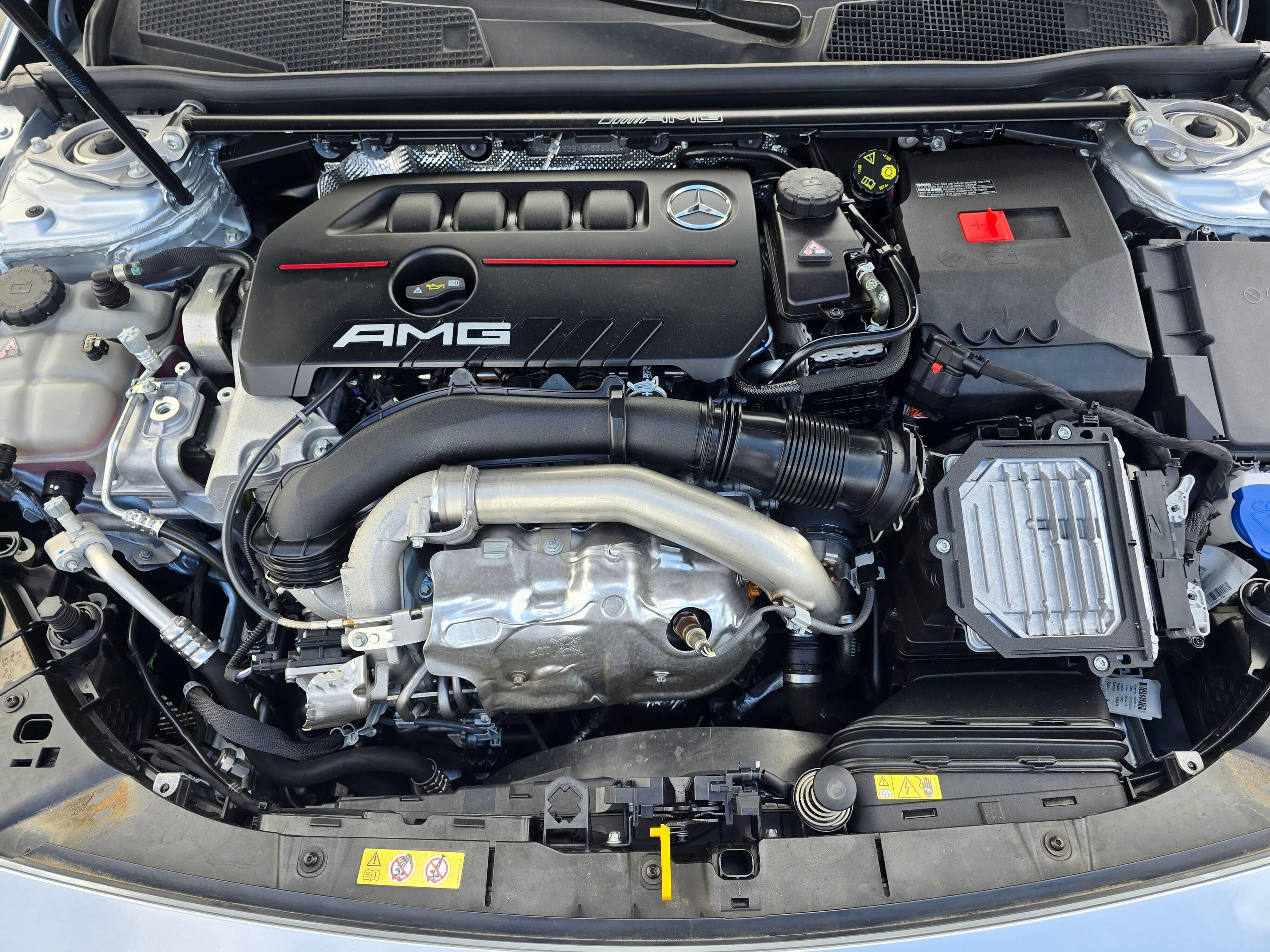 Used 2025 Mercedes-Benz CLA 35 AMG 4MATIC image 9