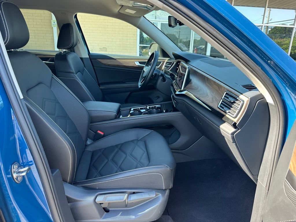 Used 2026 Volkswagen Atlas SE FWD image 15