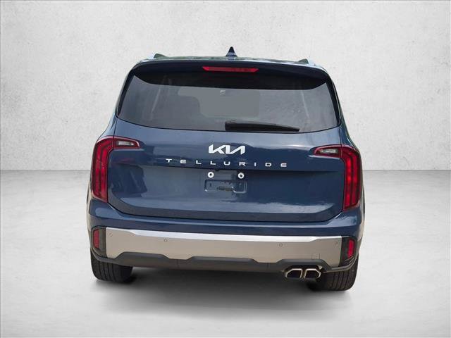 Used 2025 Kia Telluride S FWD image 4
