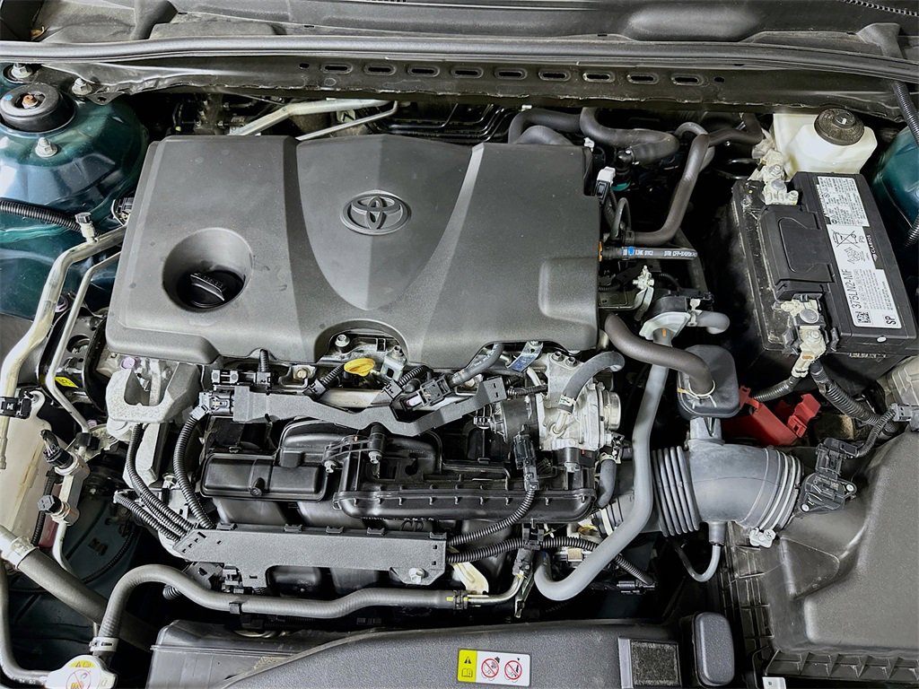 Used 2021 Toyota Camry SE image 9