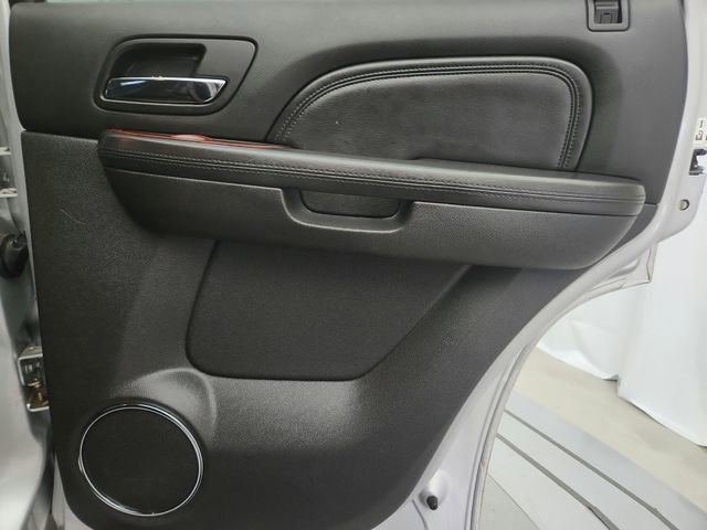 Used 2014 Cadillac Escalade Premium image 31