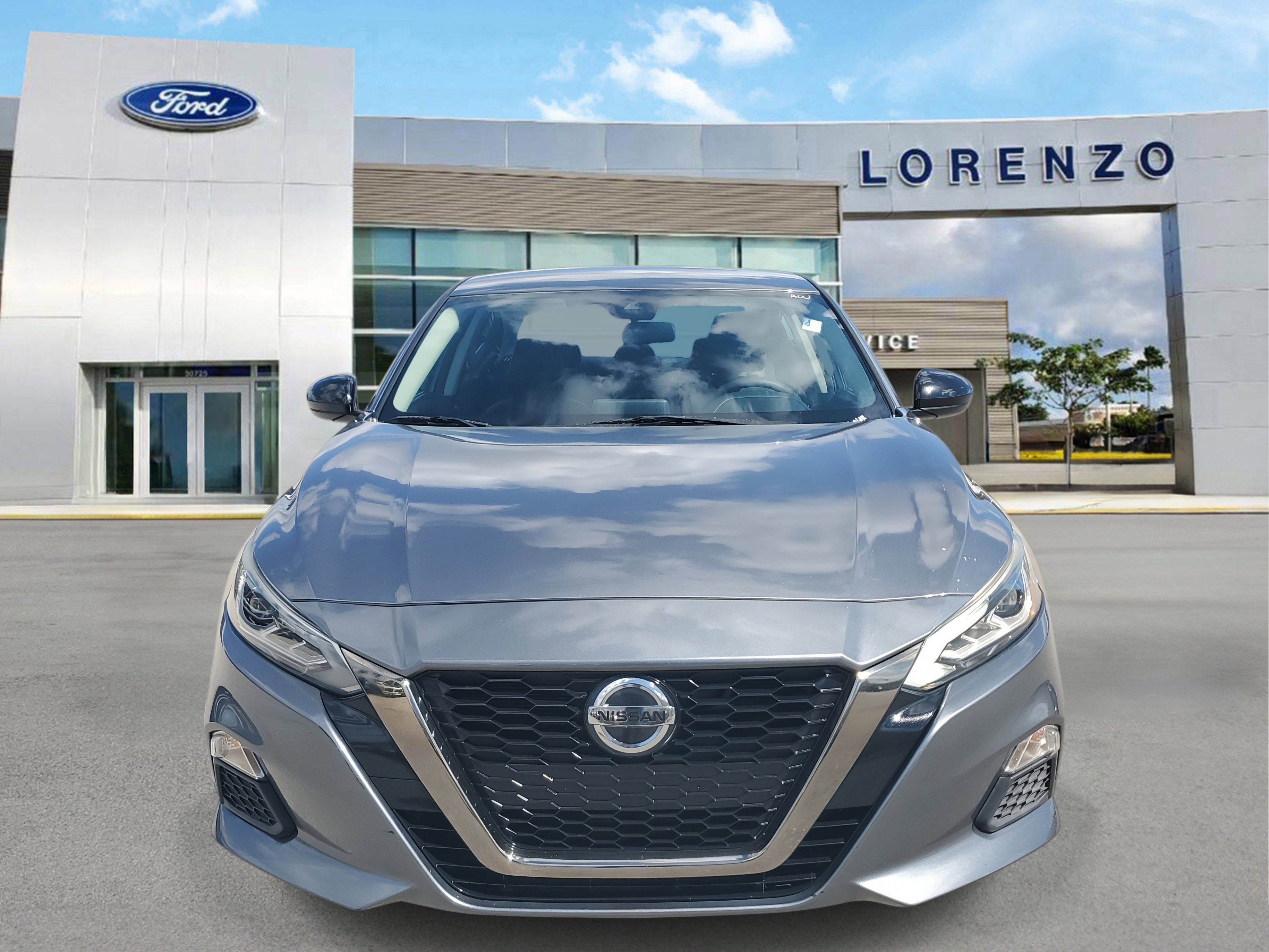 Used 2020 Nissan Altima 2.5 SR image 2