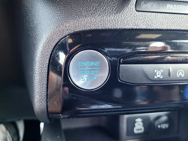 Certified 2024 Ford Escape ST-Line w/ Tech Pack #1 AWD/4WD image 18