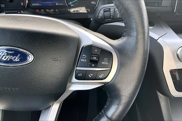Used 2023 Ford Explorer XLT AWD/4WD image 12