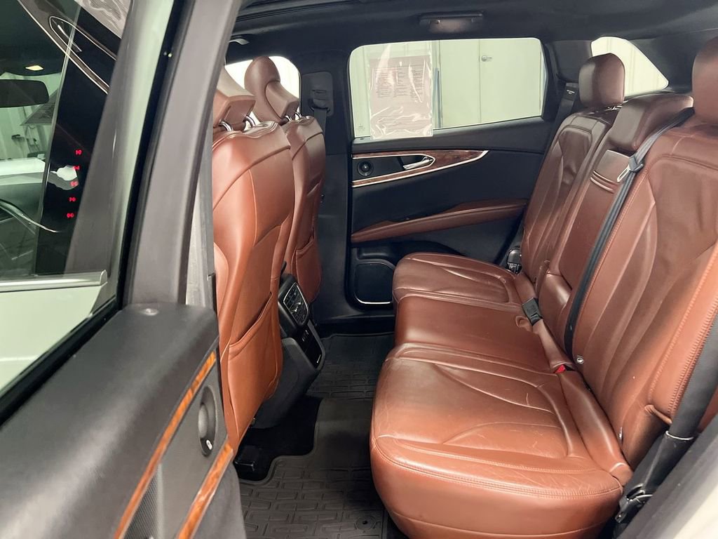 Used 2016 Lincoln MKX Reserve w/ Technology Package image 24