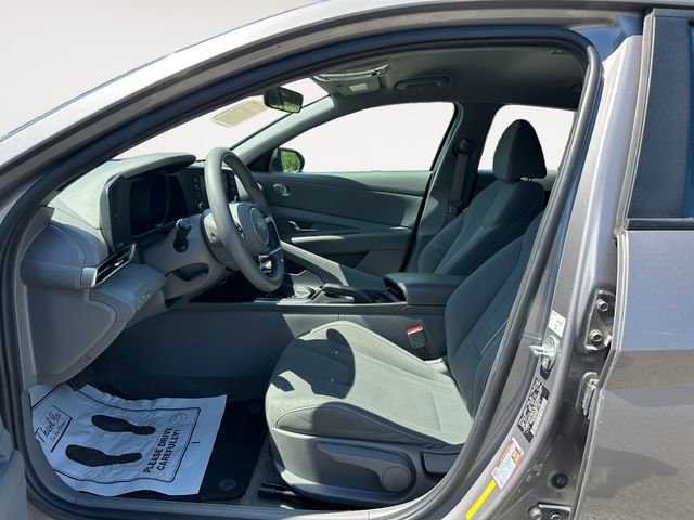 Used 2021 Hyundai Elantra SEL FWD image 9