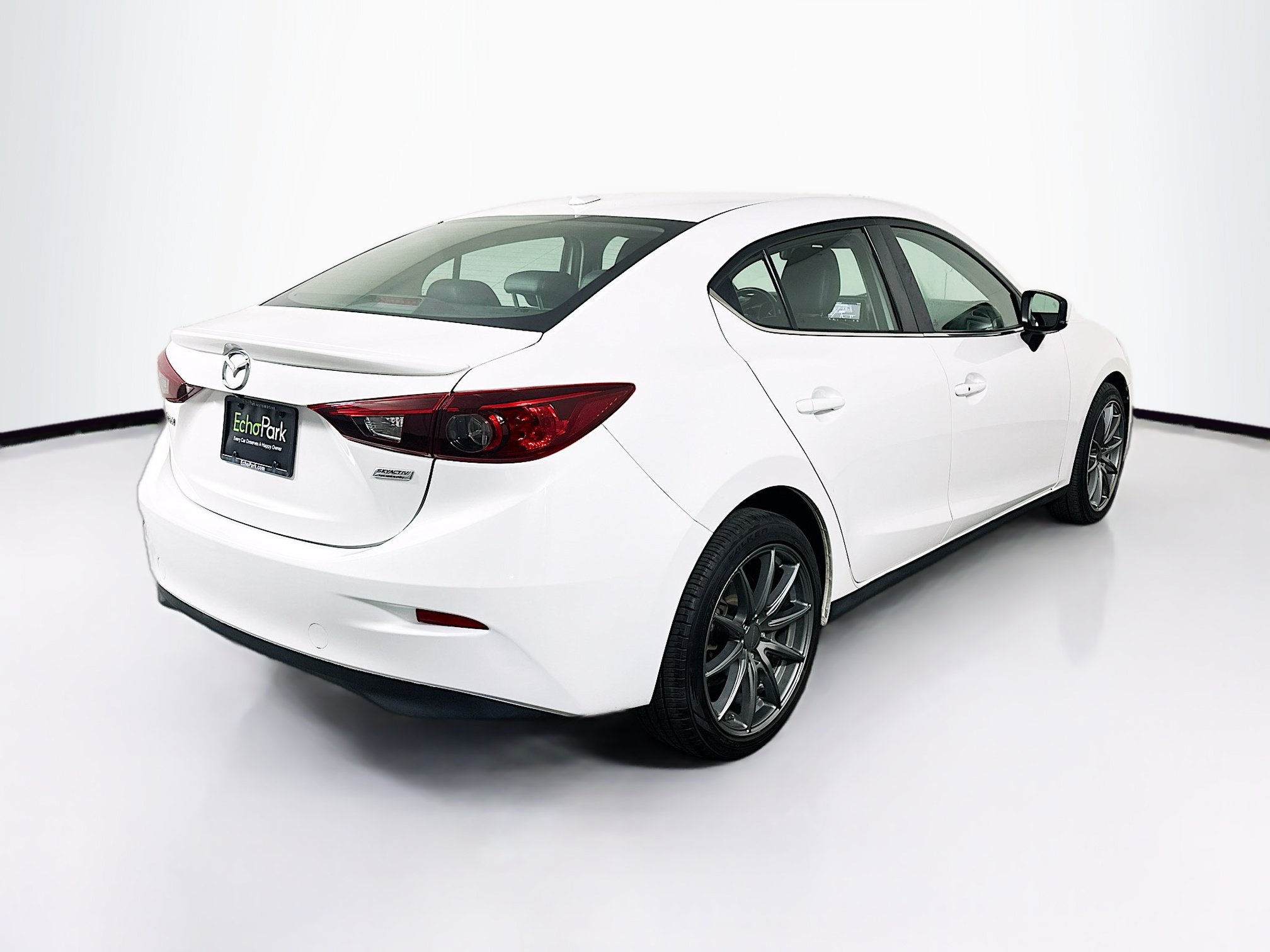 Used 2018 MAZDA MAZDA3 Touring FWD image 9