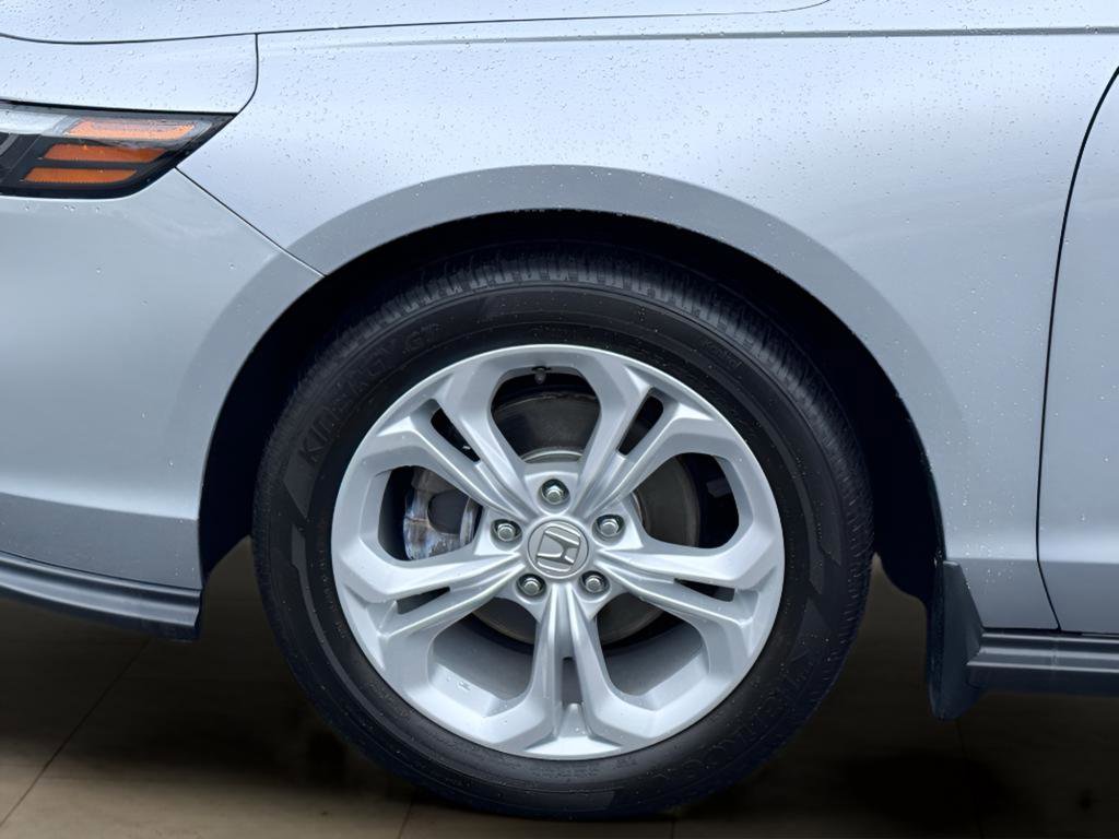 Used 2023 Honda Accord LX image 35