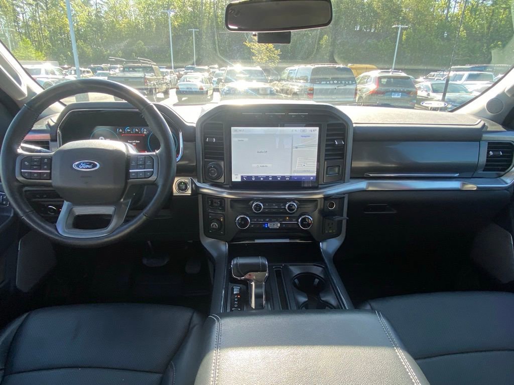 Certified 2022 Ford F150 Lariat w/ Equipment Group 502A High image 25