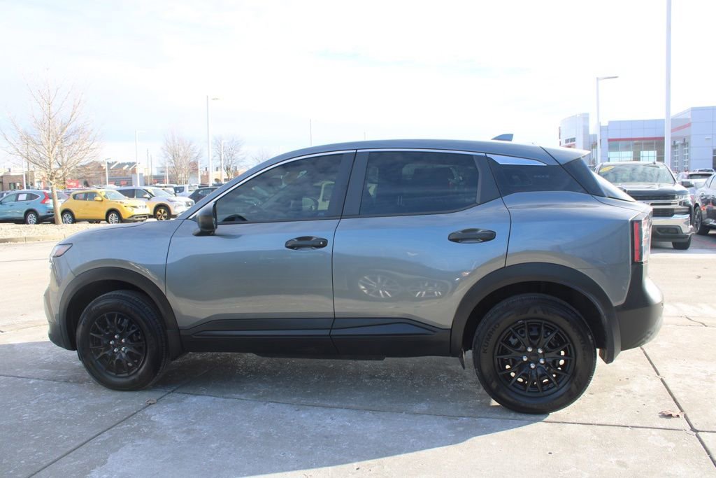 Used 2025 Nissan Kicks S image 4