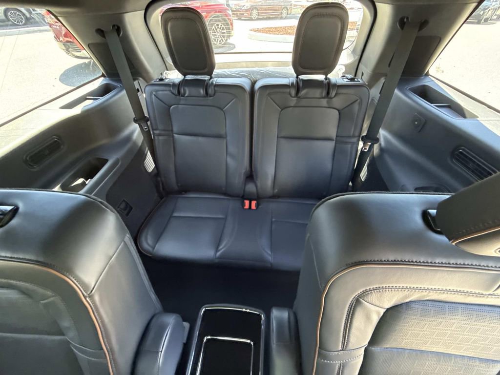 New 2025 Lincoln Aviator Black Label image 18