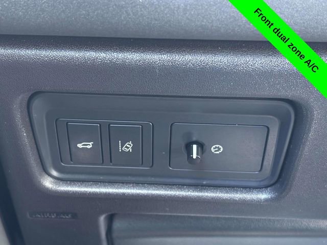 Used 2016 Land Rover Discovery Sport HSE image 13