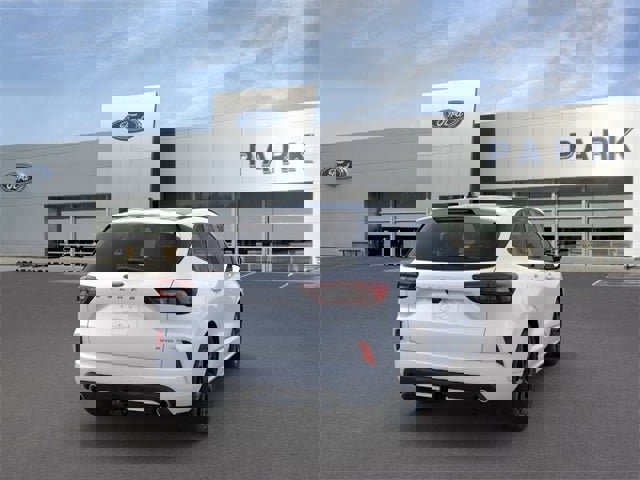 New 2024 Ford Escape ST-Line Select w/ Tech Pack #2 image 31