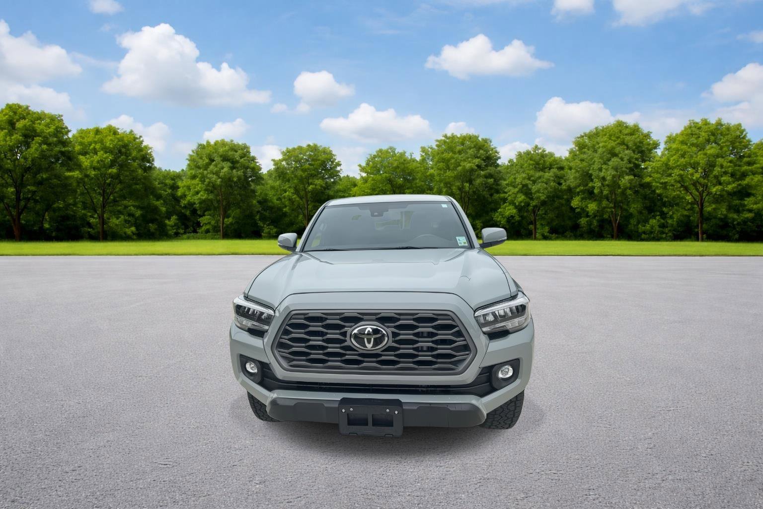 Used 2023 Toyota Tacoma TRD Off-Road w/ Black Out Package (TMS) AWD/4WD image 9
