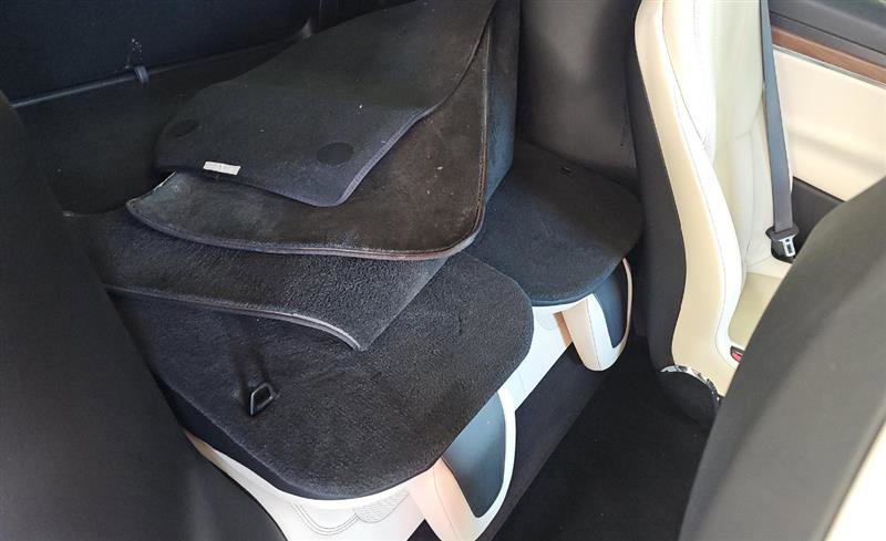 Used 2022 Tesla Model X AWD/4WD image 4