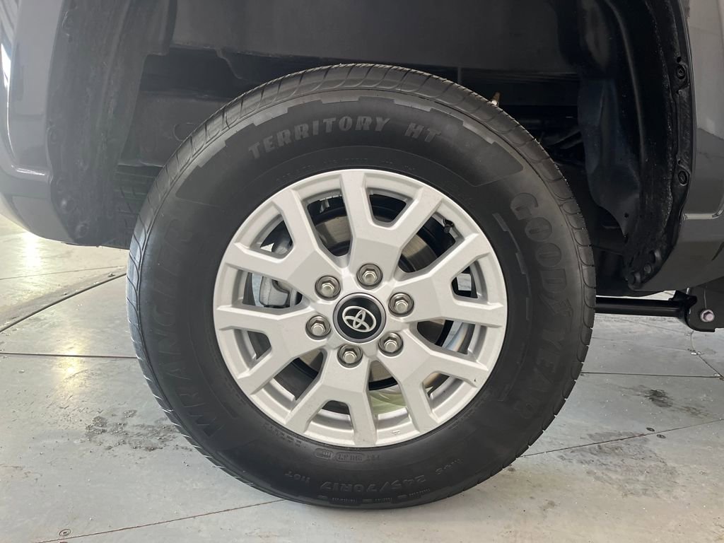 Used 2025 Toyota Tacoma SR5 image 15