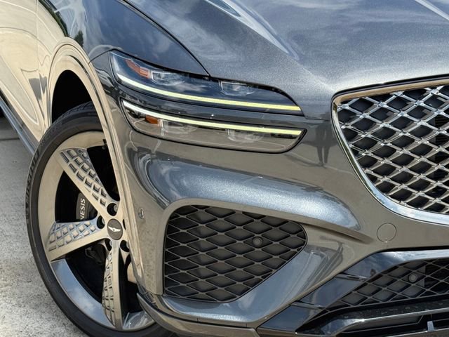 Used 2023 Genesis GV70 2.5T w/ Sport Prestige Package AWD/4WD image 3