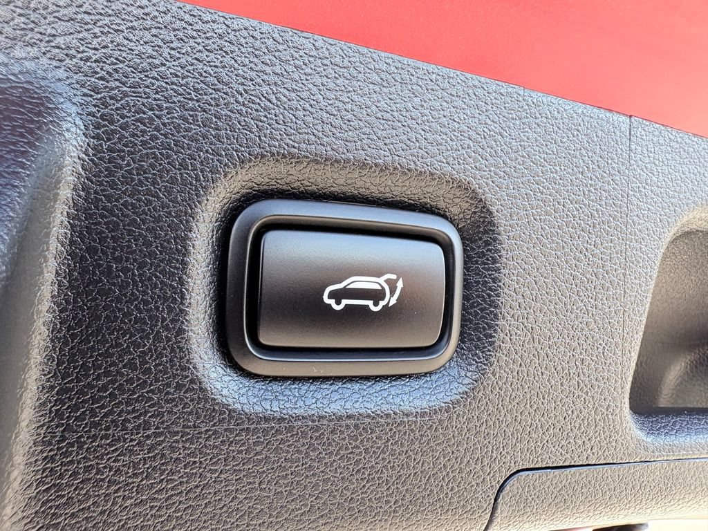 Used 2023 Hyundai Santa Fe SEL w/ Cargo Package FWD image 26