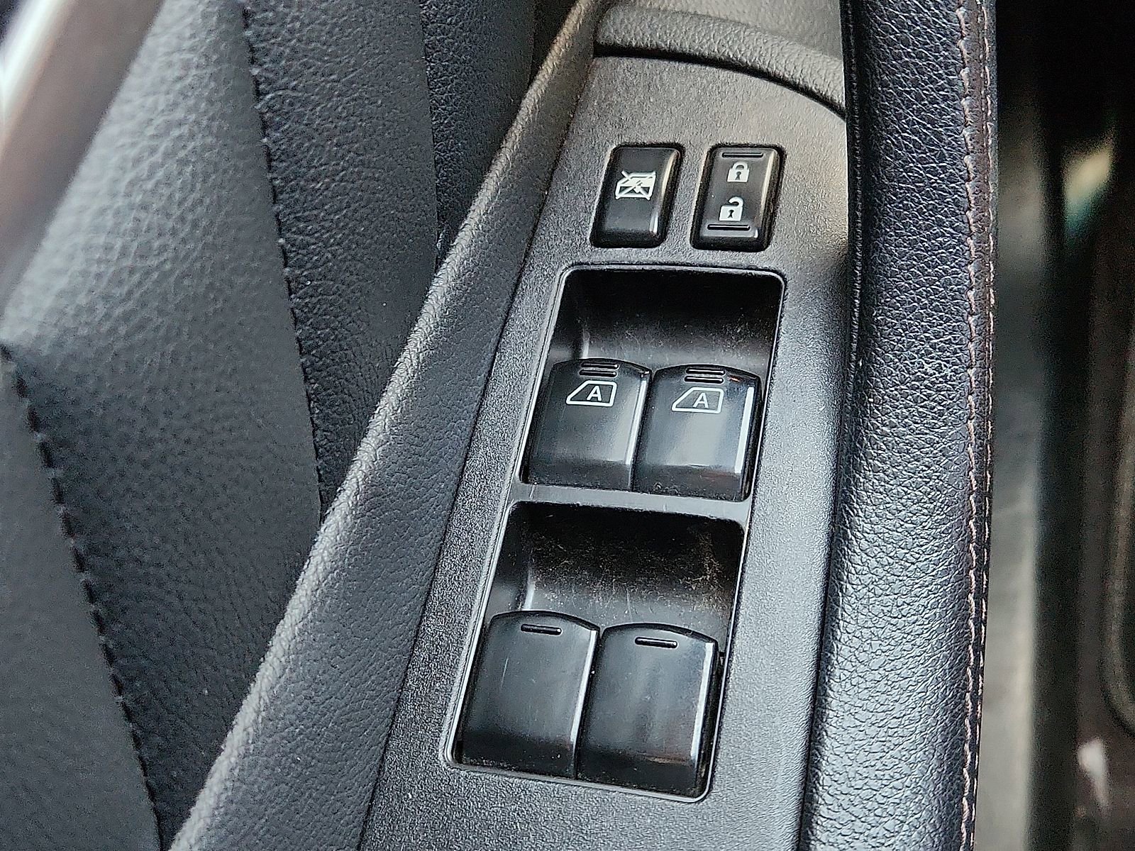 Used 2017 INFINITI QX70 AWD image 22