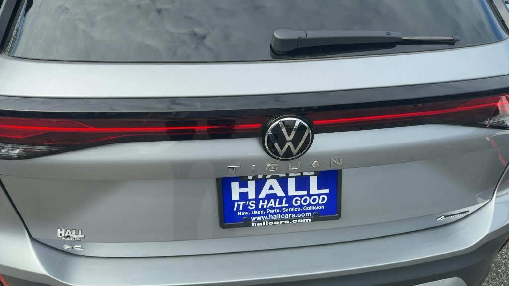 Certified 2026 Volkswagen Tiguan SE AWD/4WD image 30
