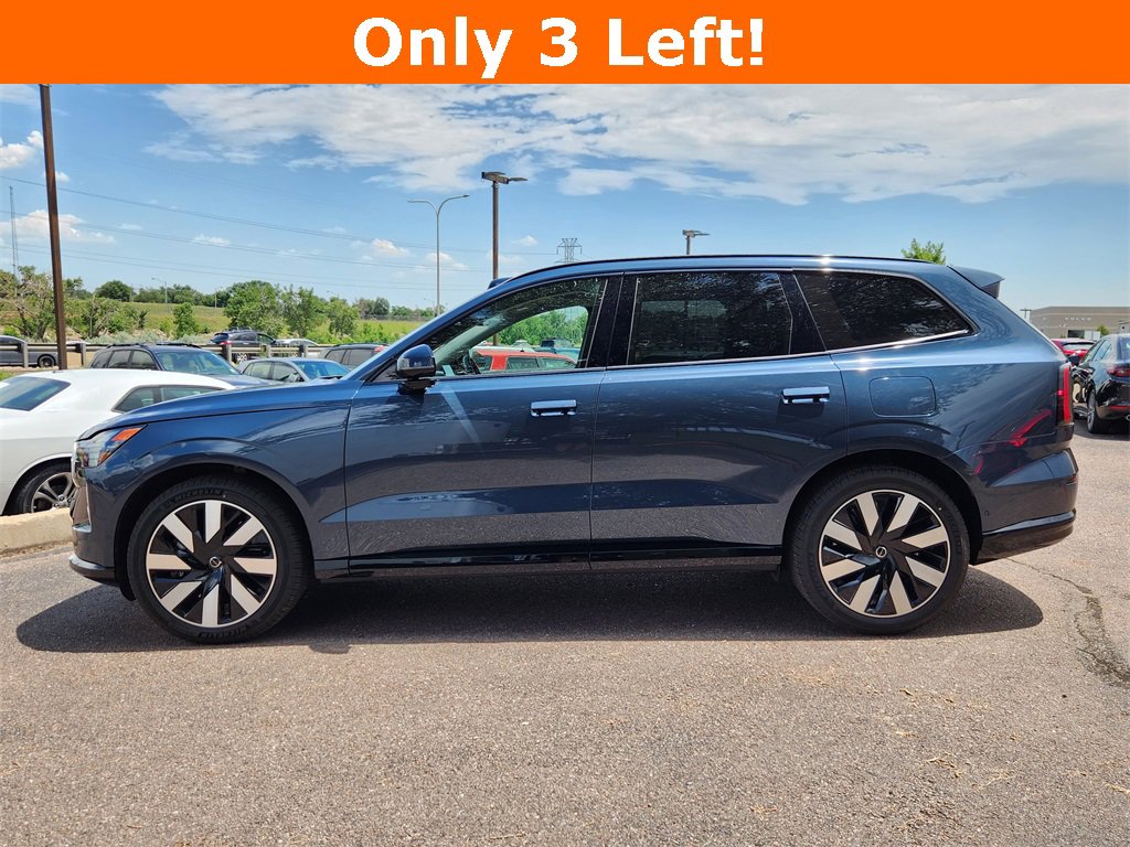 Used 2025 Volvo EX90 Ultra image 3
