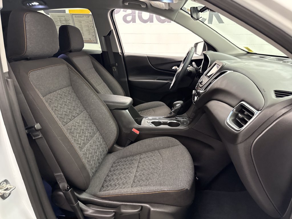 Used 2024 Chevrolet Equinox LT AWD/4WD image 35