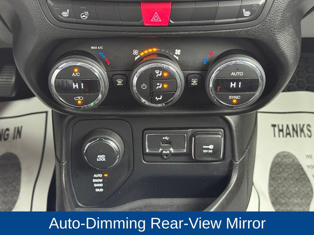 Used 2017 Jeep Renegade Altitude AWD/4WD image 20