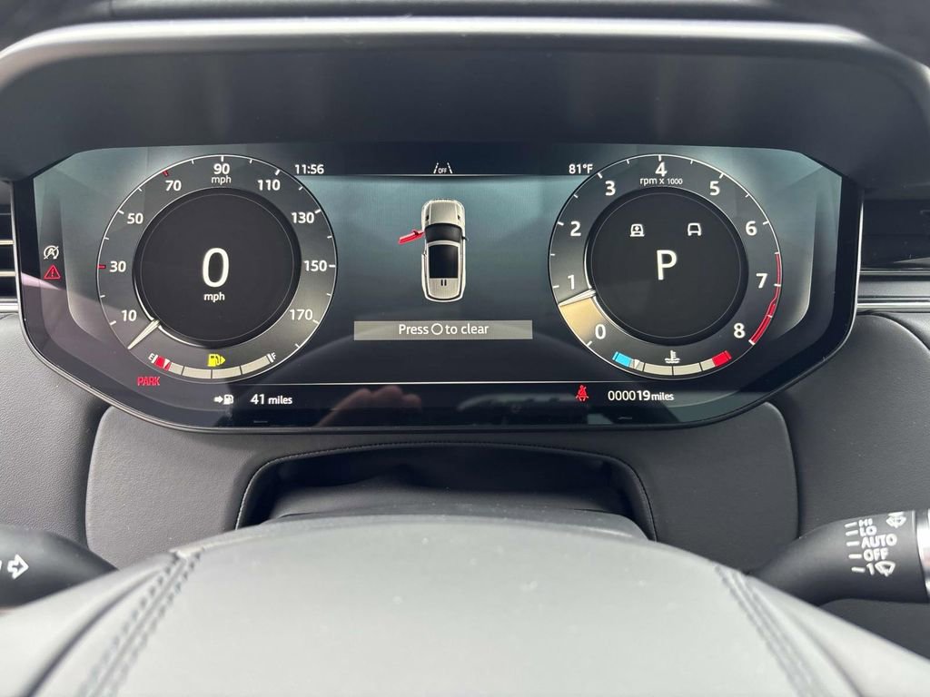 New 2025 Land Rover Range Rover Sport Dynamic SE image 14