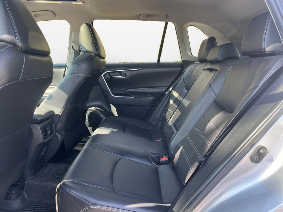 Used 2024 Toyota RAV4 XLE Premium FWD image 15