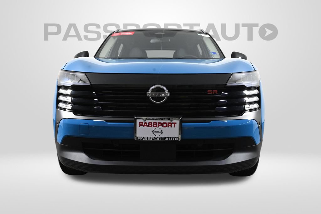 Certified 2025 Nissan Kicks SR AWD/4WD image 2