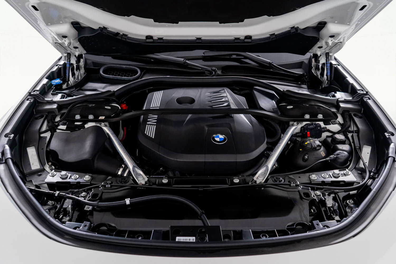 Used 2025 BMW 740i w/ Premium Package RWD image 60
