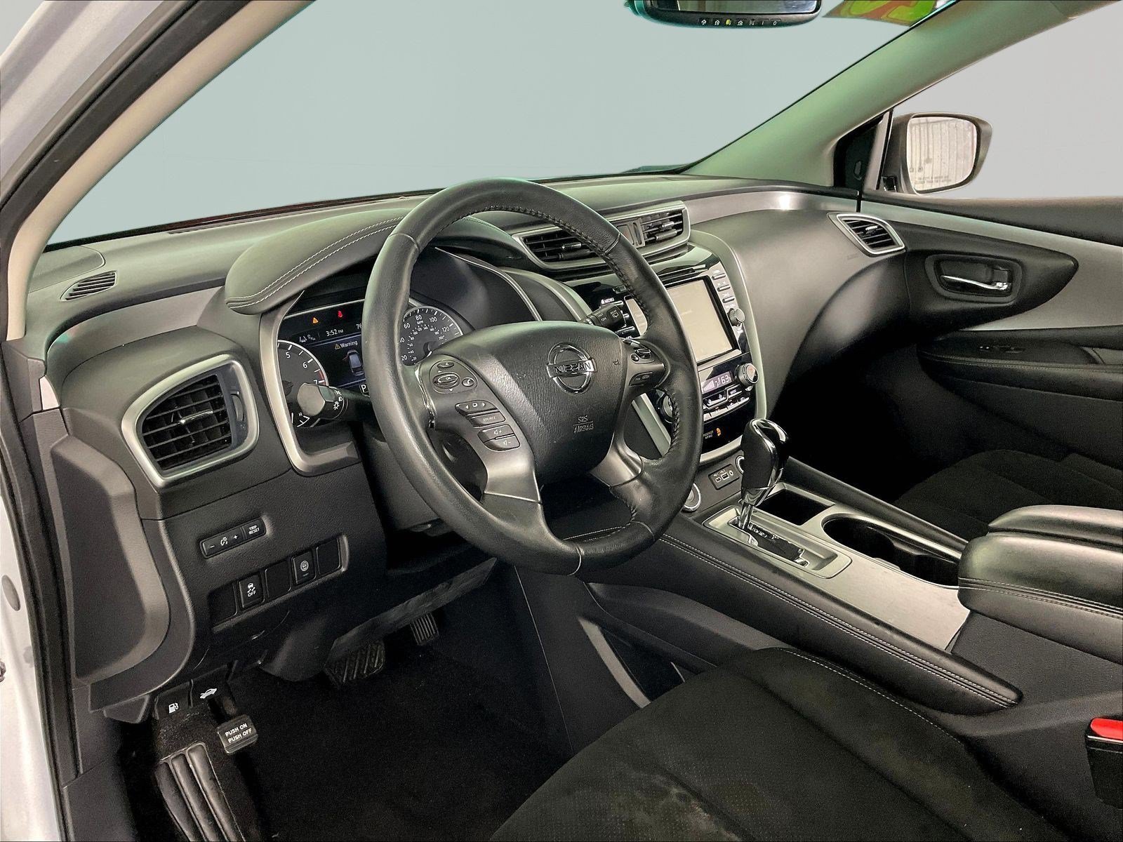 Used 2020 Nissan Murano SV AWD/4WD image 17