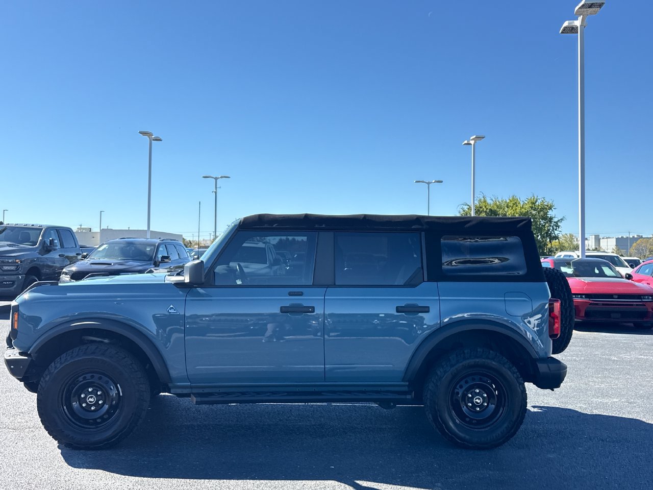 Used 2021 Ford Bronco Black Diamond AWD/4WD image 6