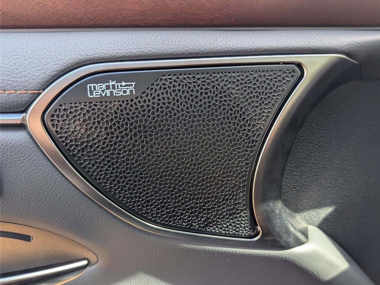 New 2025 Lexus ES 350 Ultra Luxury image 20